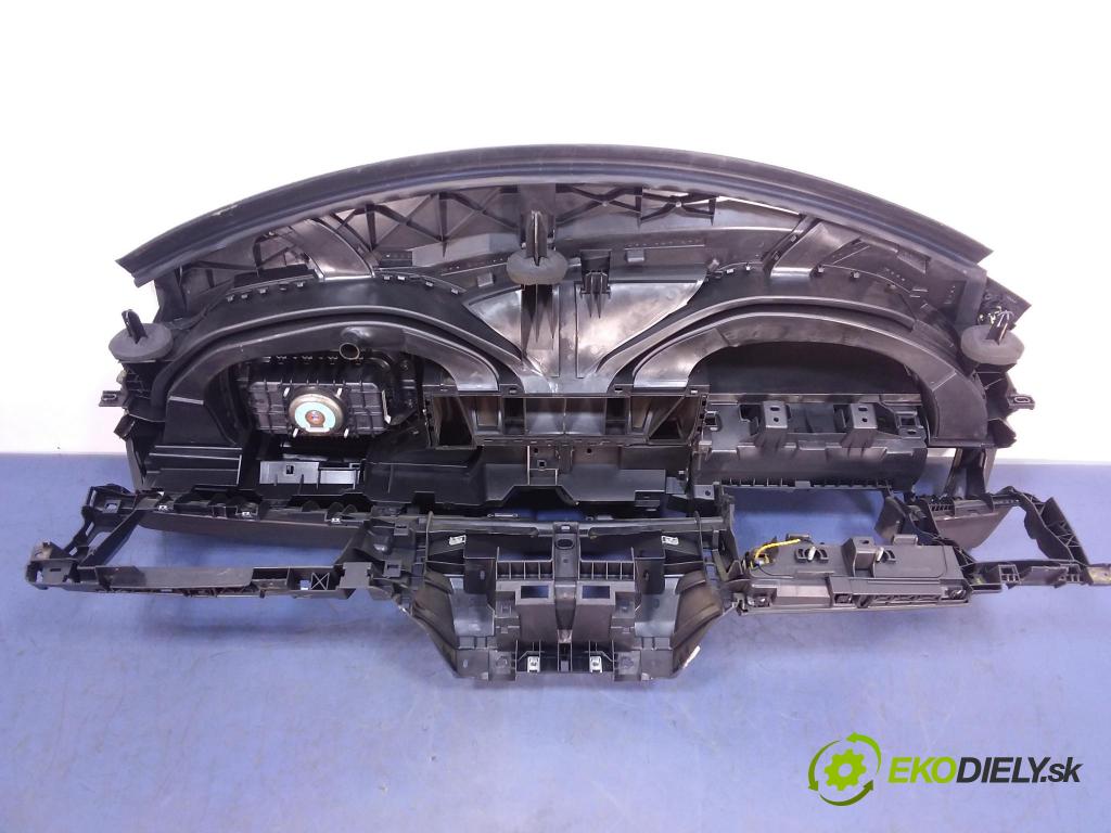 Citroen C5 2009 kokpit,pristrojová doska 9682190980