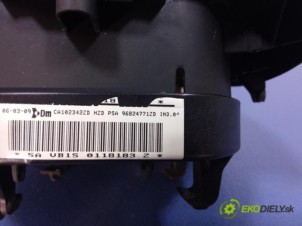 Citroen C5 2009 kokpit,pristrojová doska 9682190980