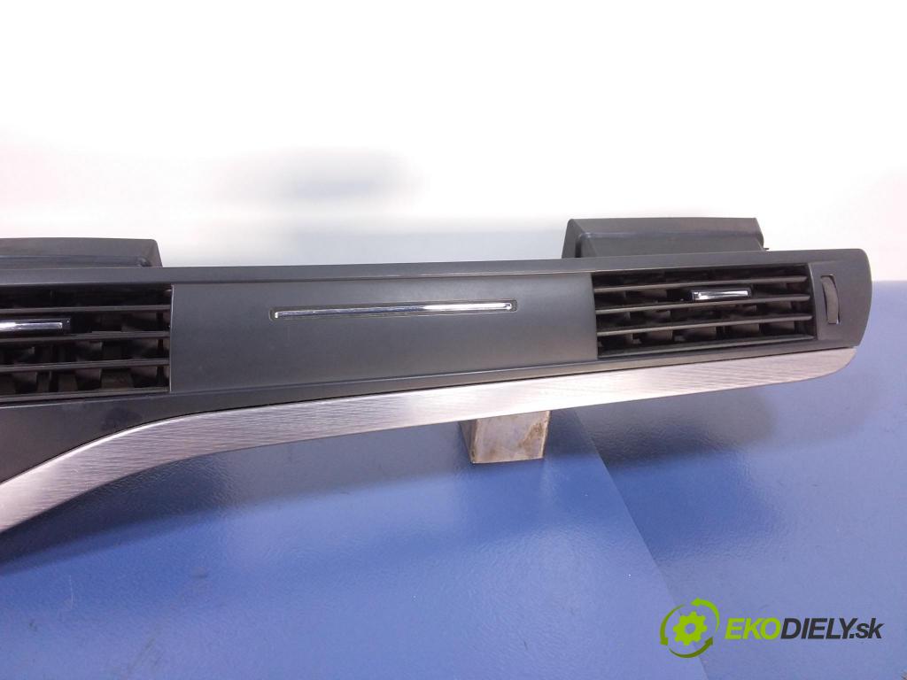 Citroen C5 2009 kokpit,pristrojová doska 9682359377
