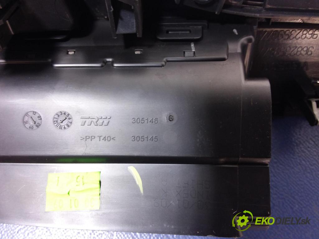 Citroen C5 2009 kokpit,pristrojová doska 9682359377
