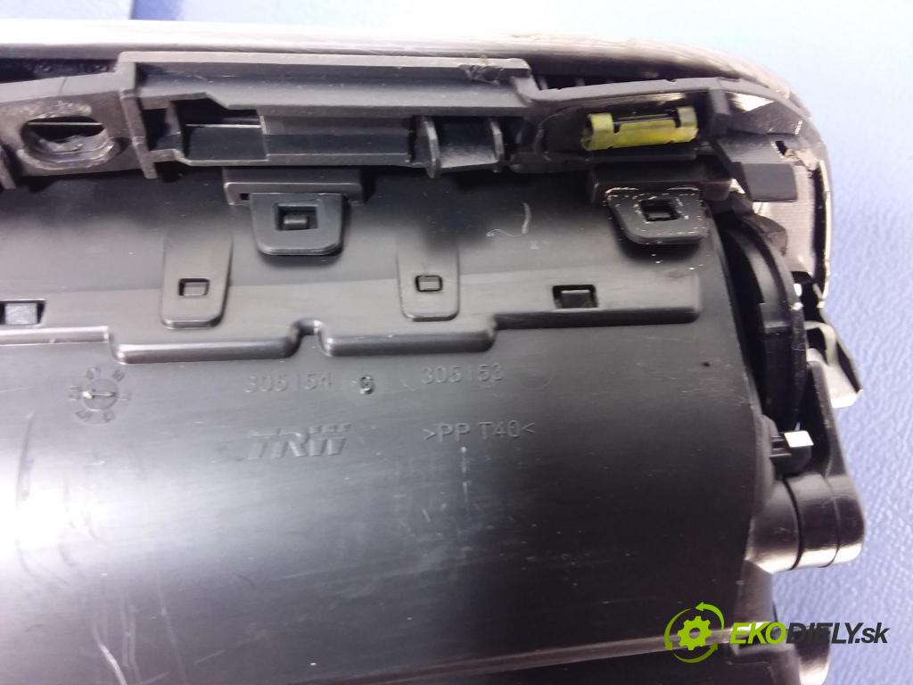 Citroen C5 2009 kokpit,pristrojová doska 9682359377