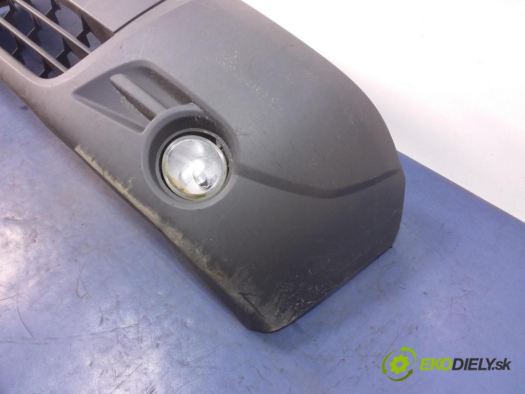 Renault Trafic 2005 nárazník před