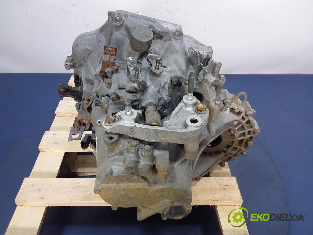 Honda Civic 2006 prevodovka Výbava: 7RPP