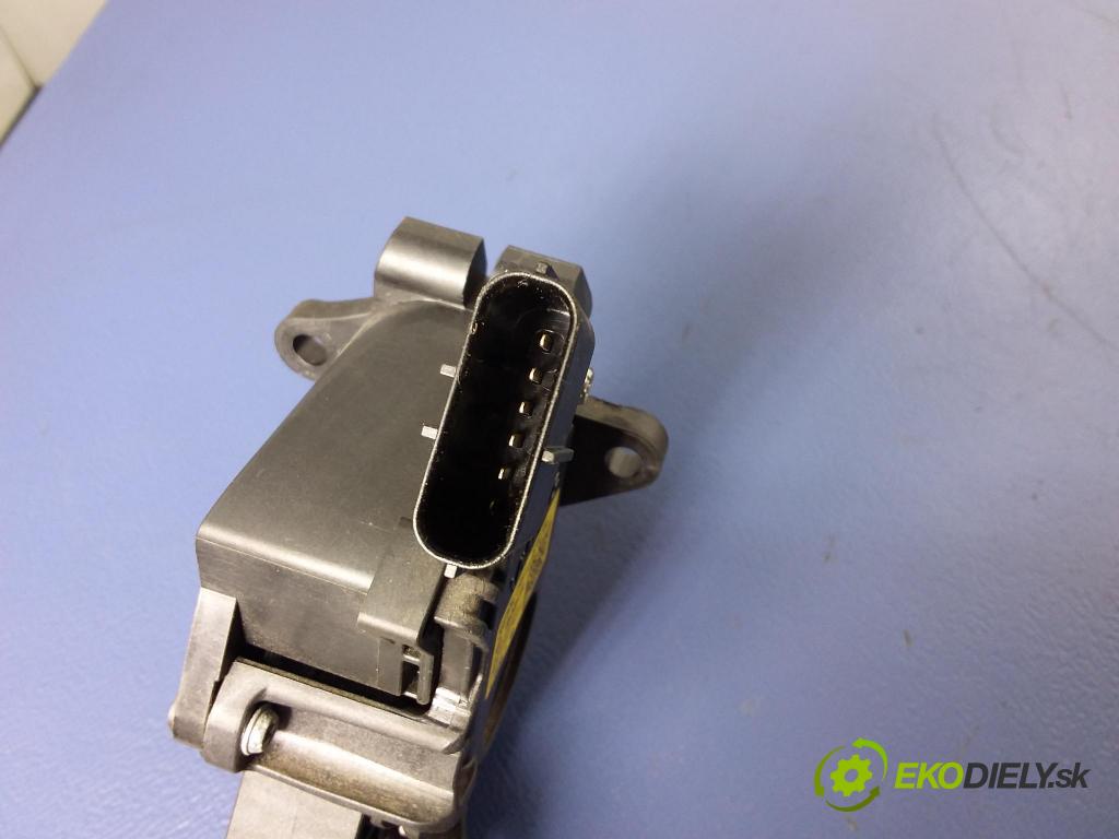 Skoda Fabia 2016 pedal Plyn: 6C1721503B