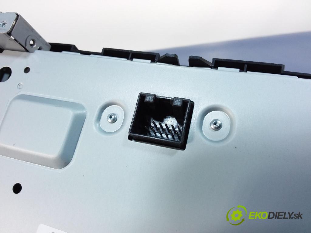 Skoda Octavia 2014 Radio I Navigácia: 5E0919605