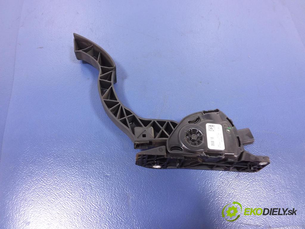 Volvo S40/V40 2013 pedal Plyn: 31280595