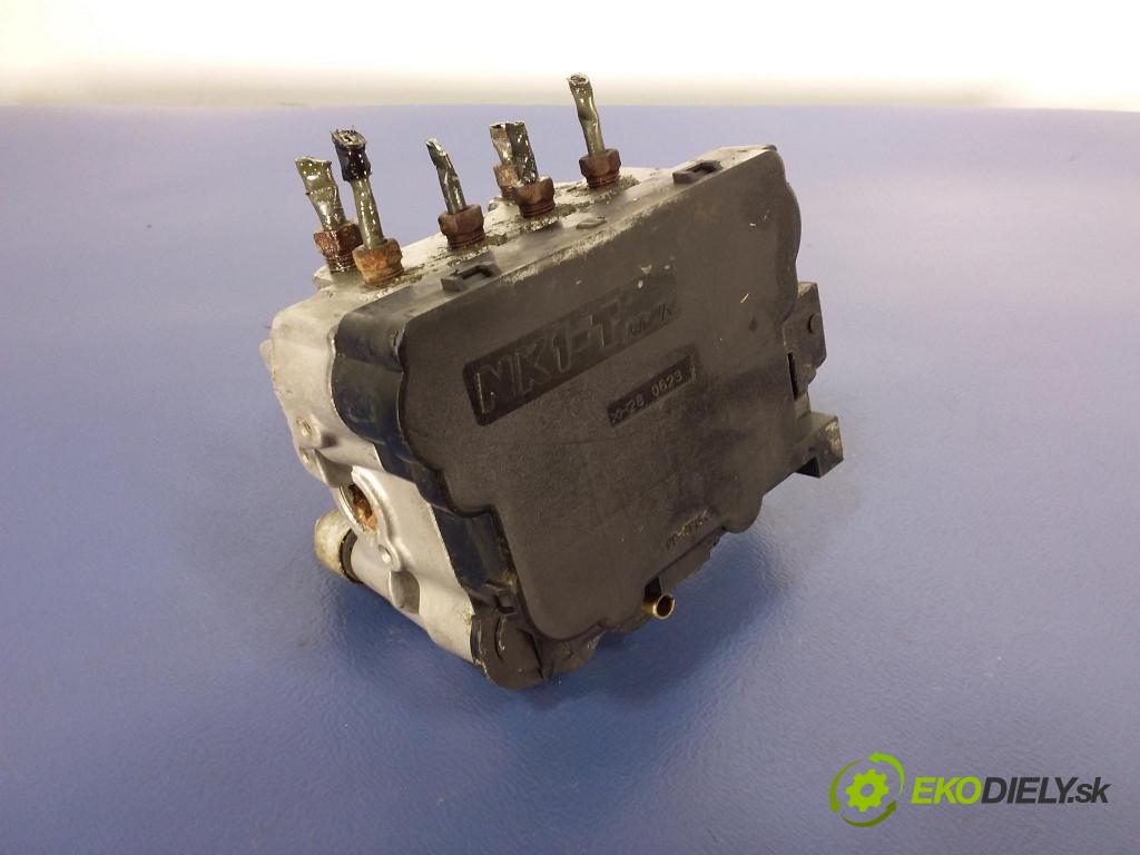 Honda Odyssey 2000 čerpadlo ABS x