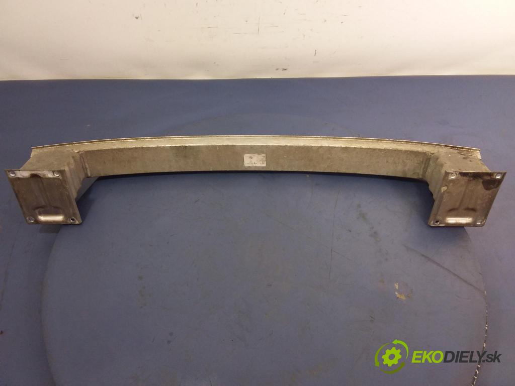Audi A8 2012 výztuha narazník Zad: 4H0807309C