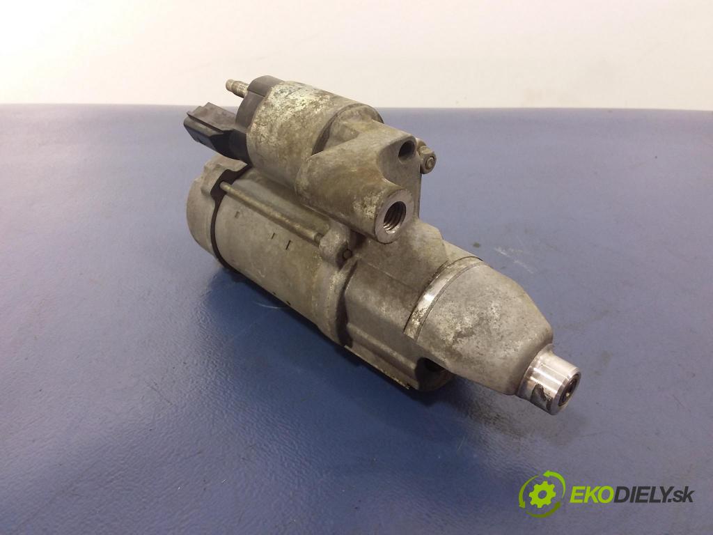 Audi A8 2012 štartér 079911024