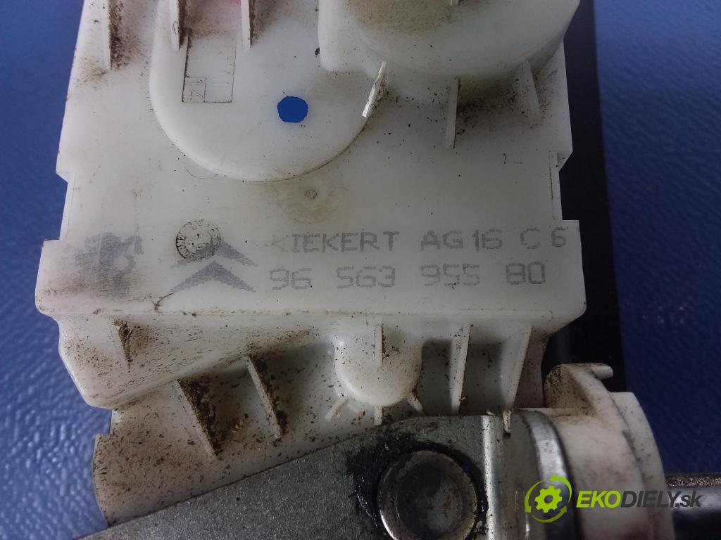 Peugeot 607 2004 zámek Klapky: kufr 9656395580