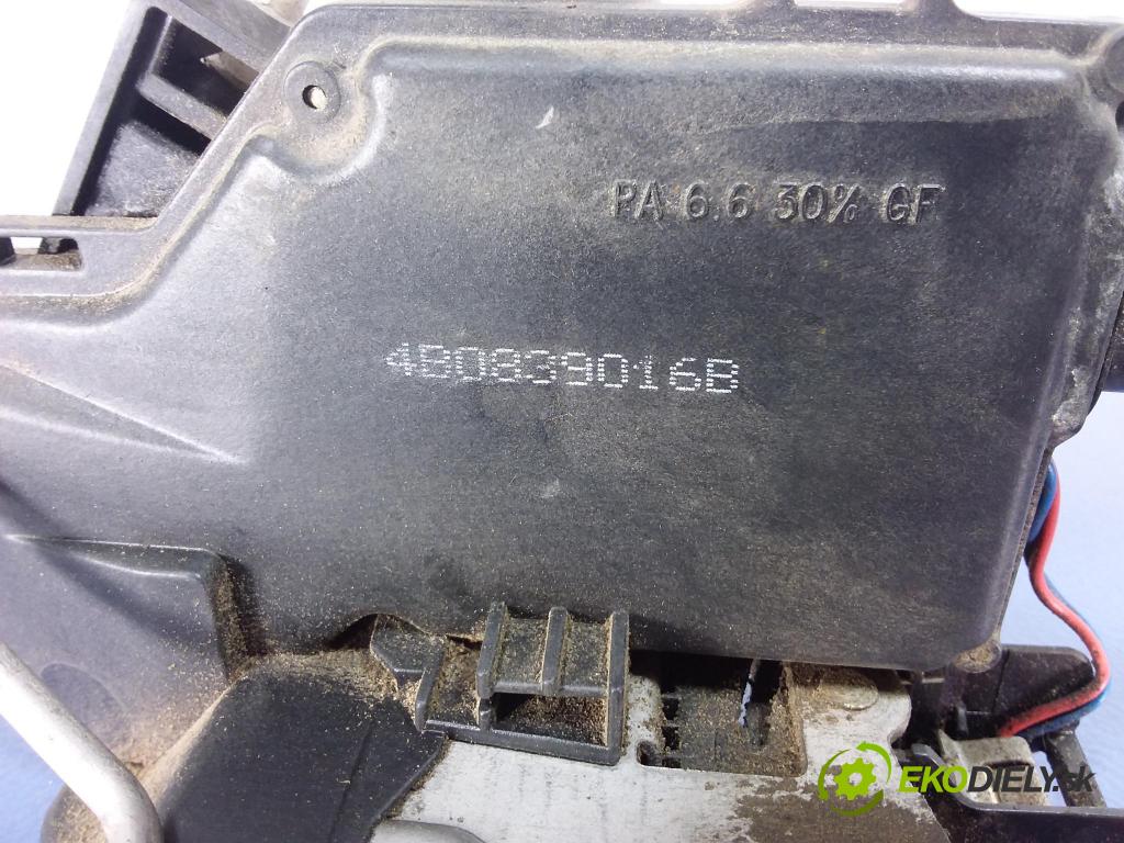 Audi A6 2001 zámek dveře Zad: v pravo: 4B0839016B