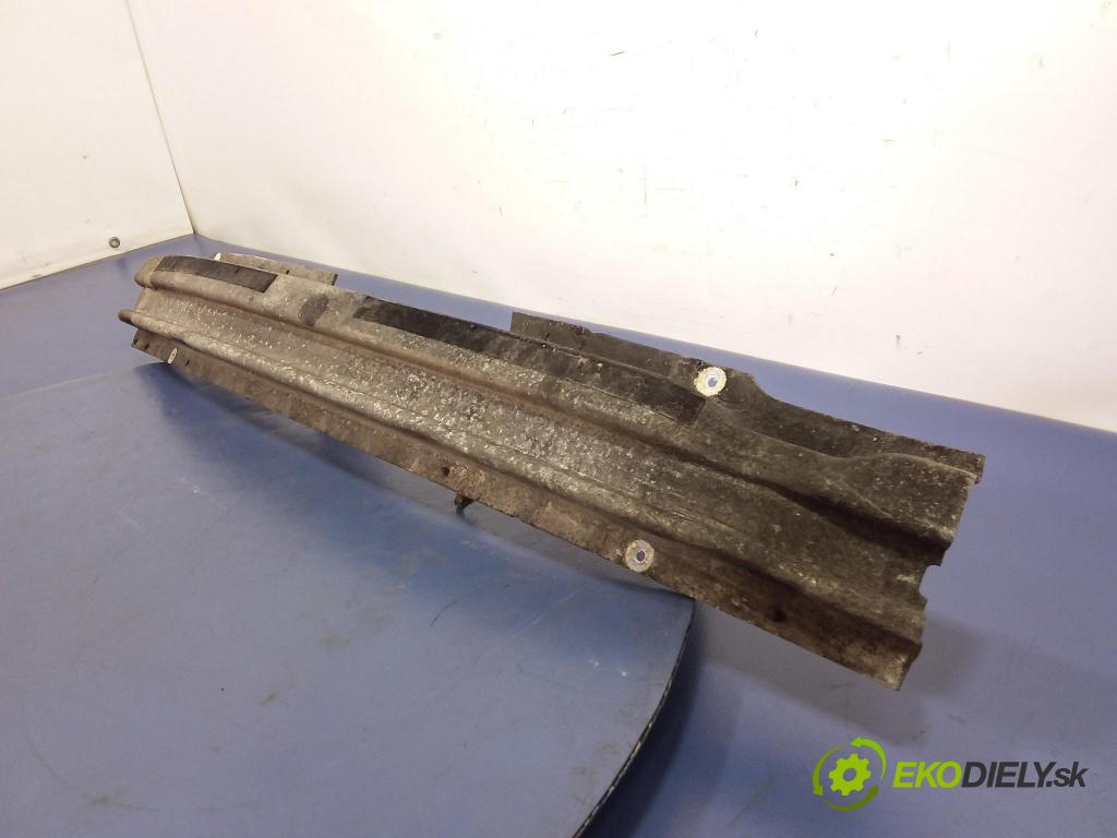 Audi A4 2003 výztuha narazník Zad: 8E0807313A