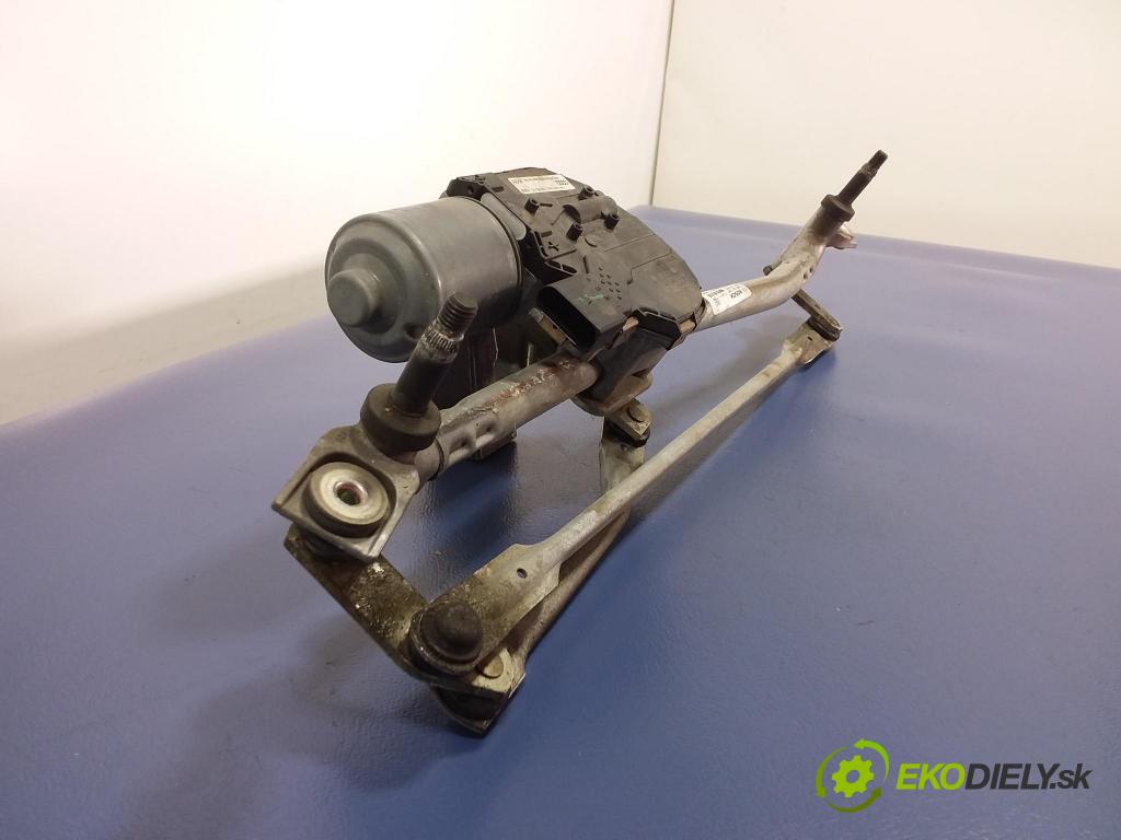 Audi A8 2012 mechanismus motorek Stěrače: před 4H1955023C