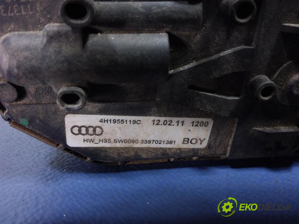Audi A8 2012 mechanismus motorek Stěrače: před 4H1955023C