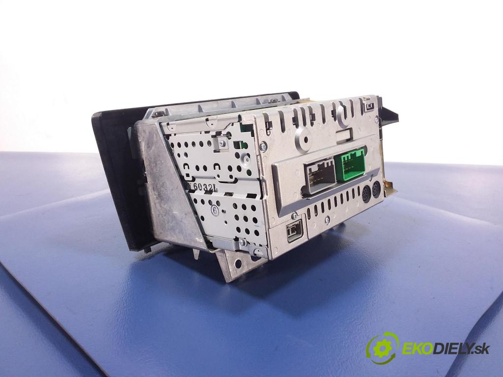 Volvo S60 2002 Radio I Navigace: 8651152