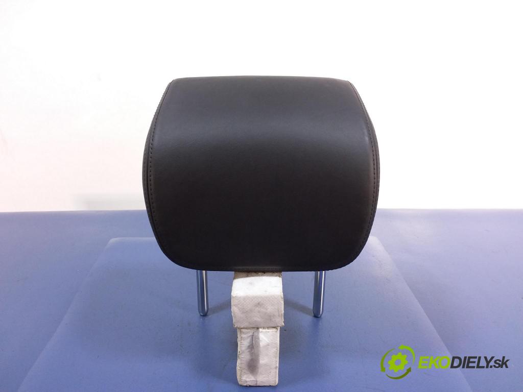 Audi A8 2012 Opierka hlavy: