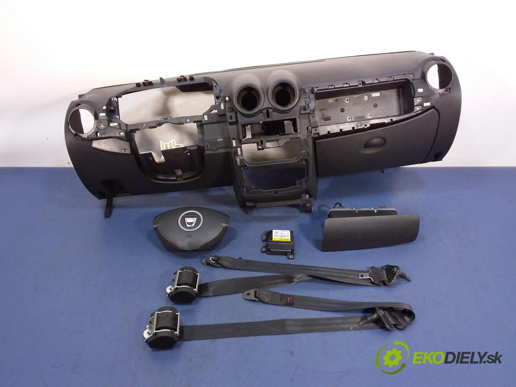 Dacia Duster 2010 kokpit,pristrojová doska Distribúcia: 8200739435