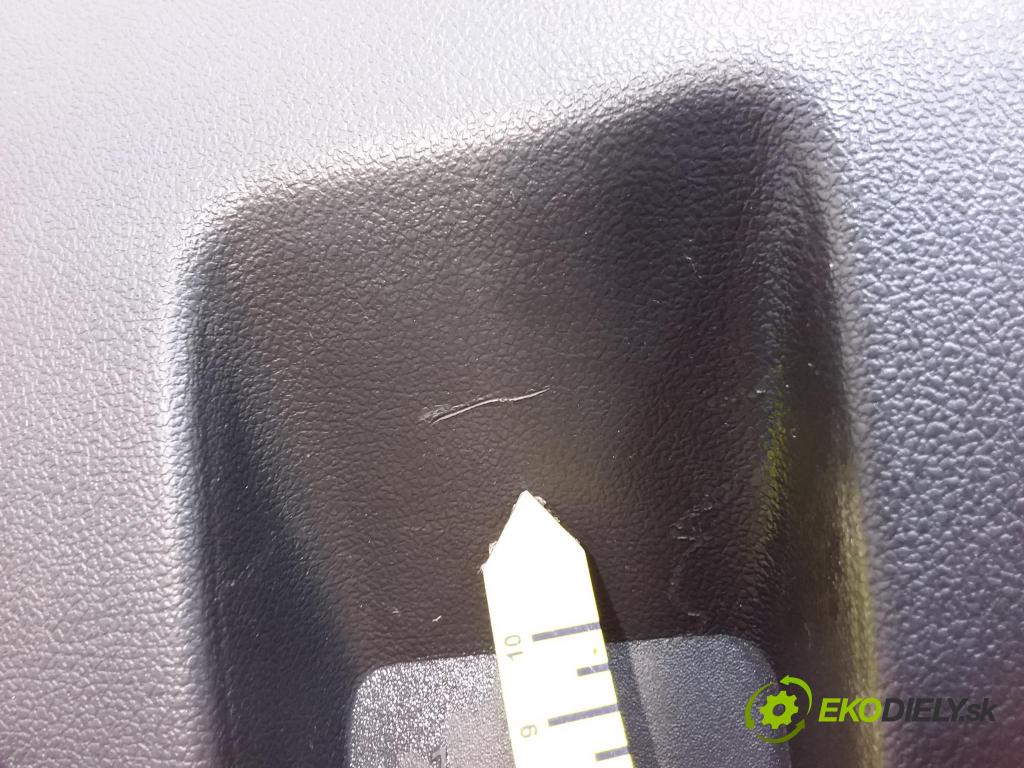 Dacia Duster 2010 kokpit,pristrojová doska Distribúcia: 8200739435