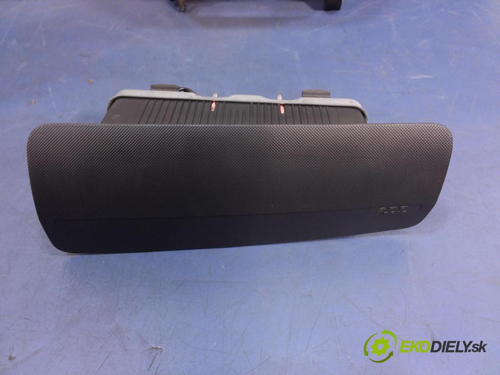 Dacia Duster 2010 kokpit,pristrojová doska Distribúcia: 8200739435