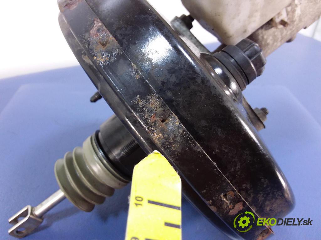Dacia Duster 2010 servo Brzdní: 472107379R