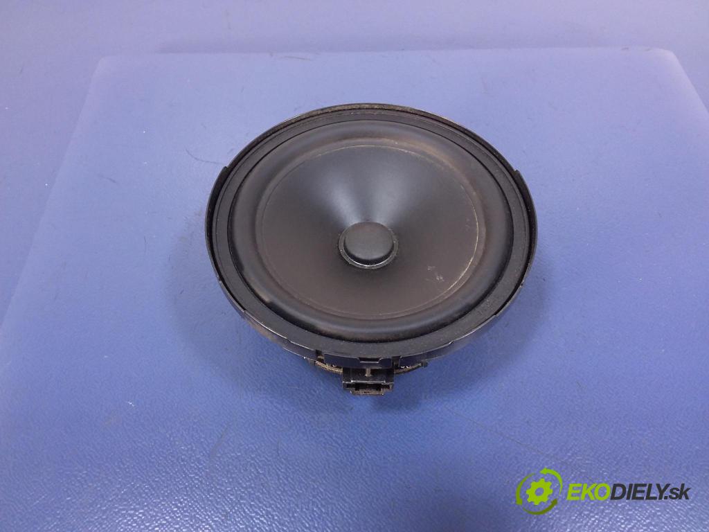 Mercedes Cla 2018 Reproduktor / Subwoofer A2468200102 EkoDily.cz