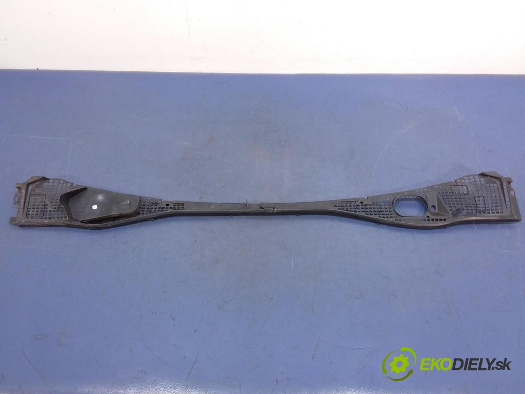Dacia Sandero 2009 torpédo 8200294316