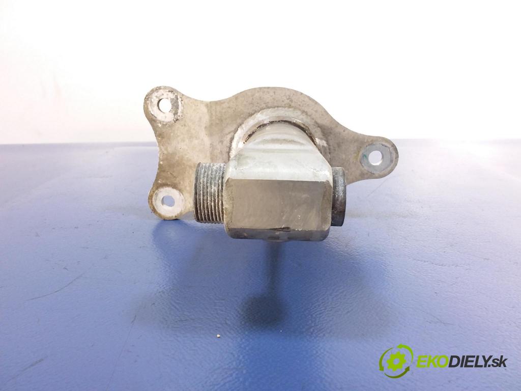 Audi A8 1998 výztuha Čelní / stěna Přední 4D0807271D
