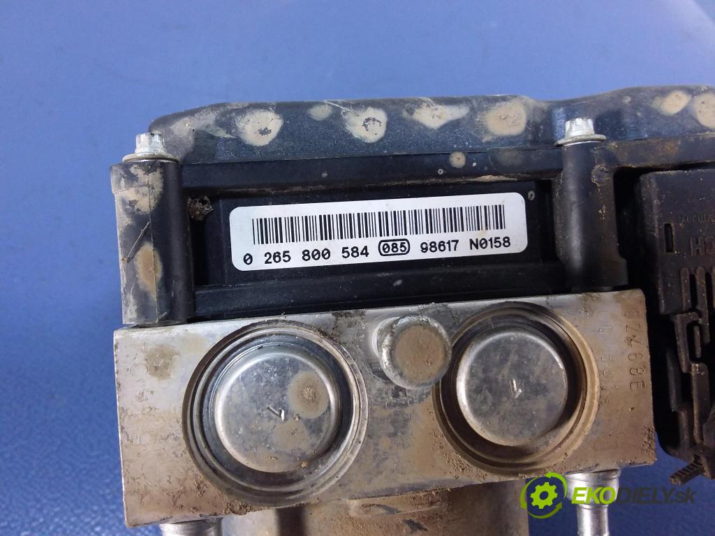 Dacia Sandero 2009 čerpadlo ABS x 8200756095