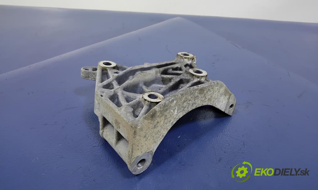 Dacia Sandero 2009 Alternator 7700864288