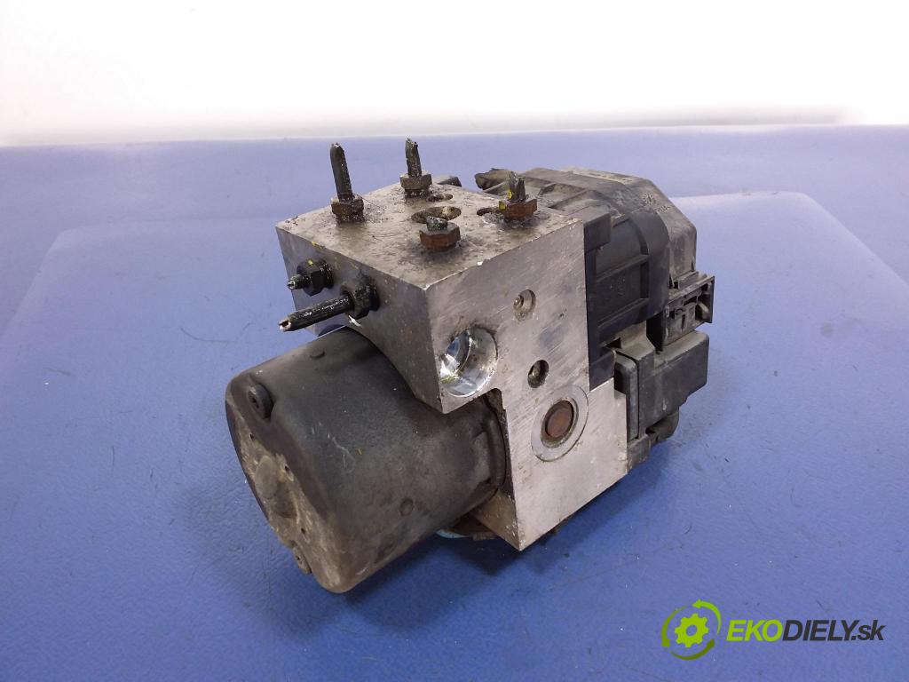 Nissan Almera tino 2001 čerpadlo ABS x 476604U102