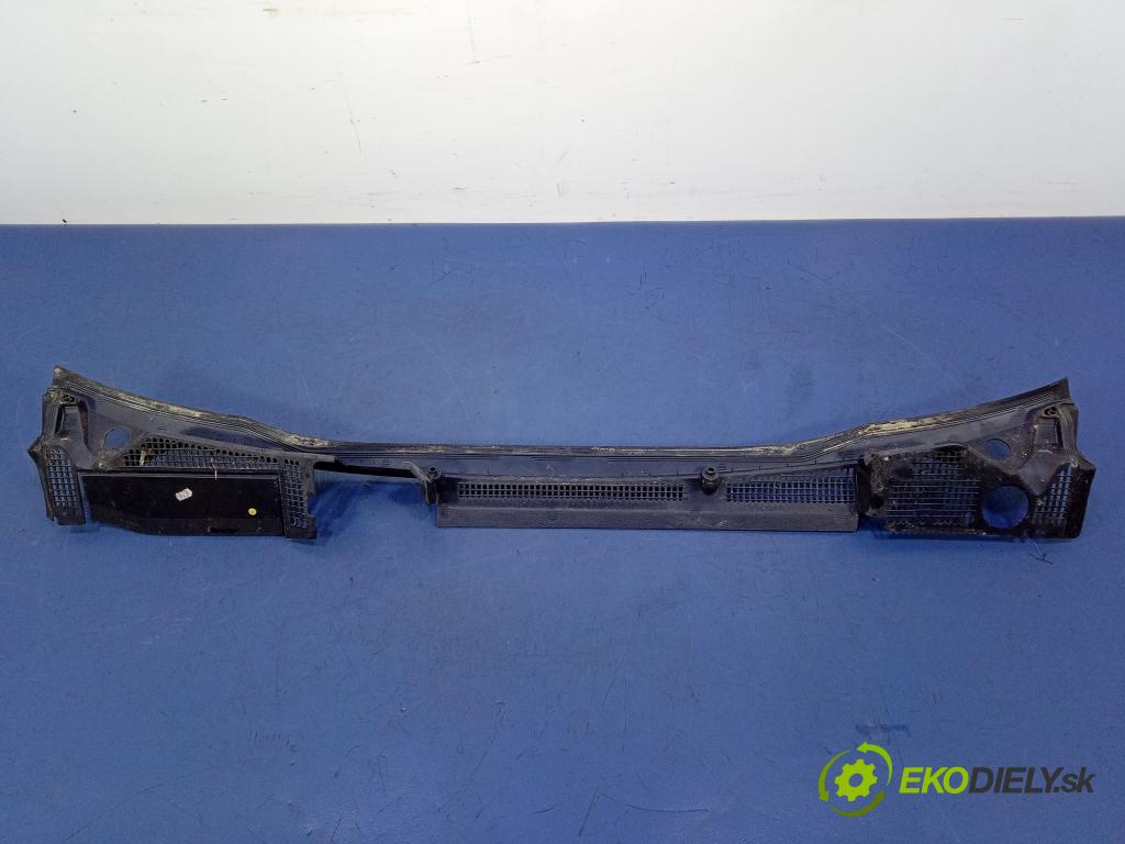 Opel Meriva 2004 torpédo 