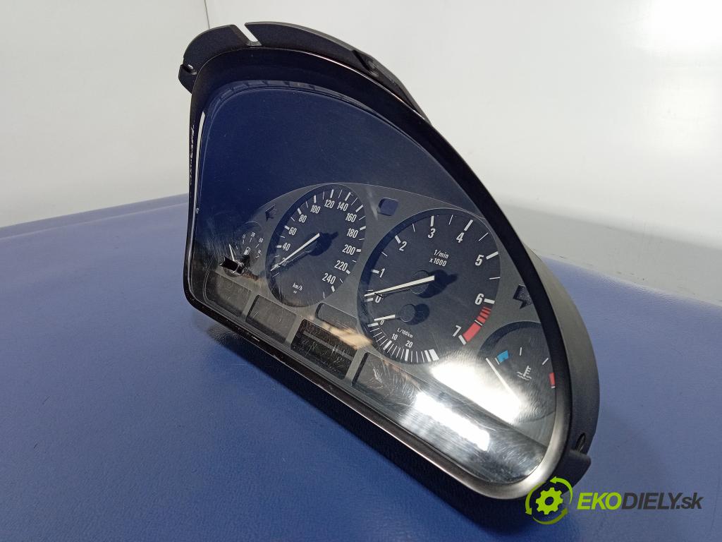 Bmw Seria 5 1996 prístrojovka/ budíky 8372354