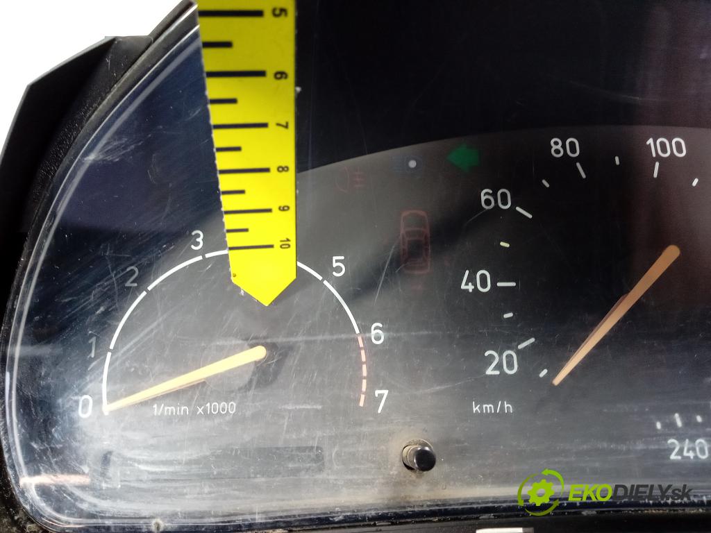 Saab 9-5 1997 prístrojovka/ budíky 4873600