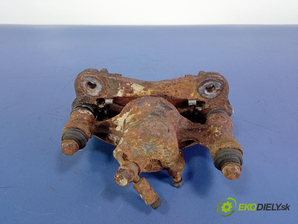 Toyota Starlet 1997 brzdič brzdový Predná časť: Vľavo: