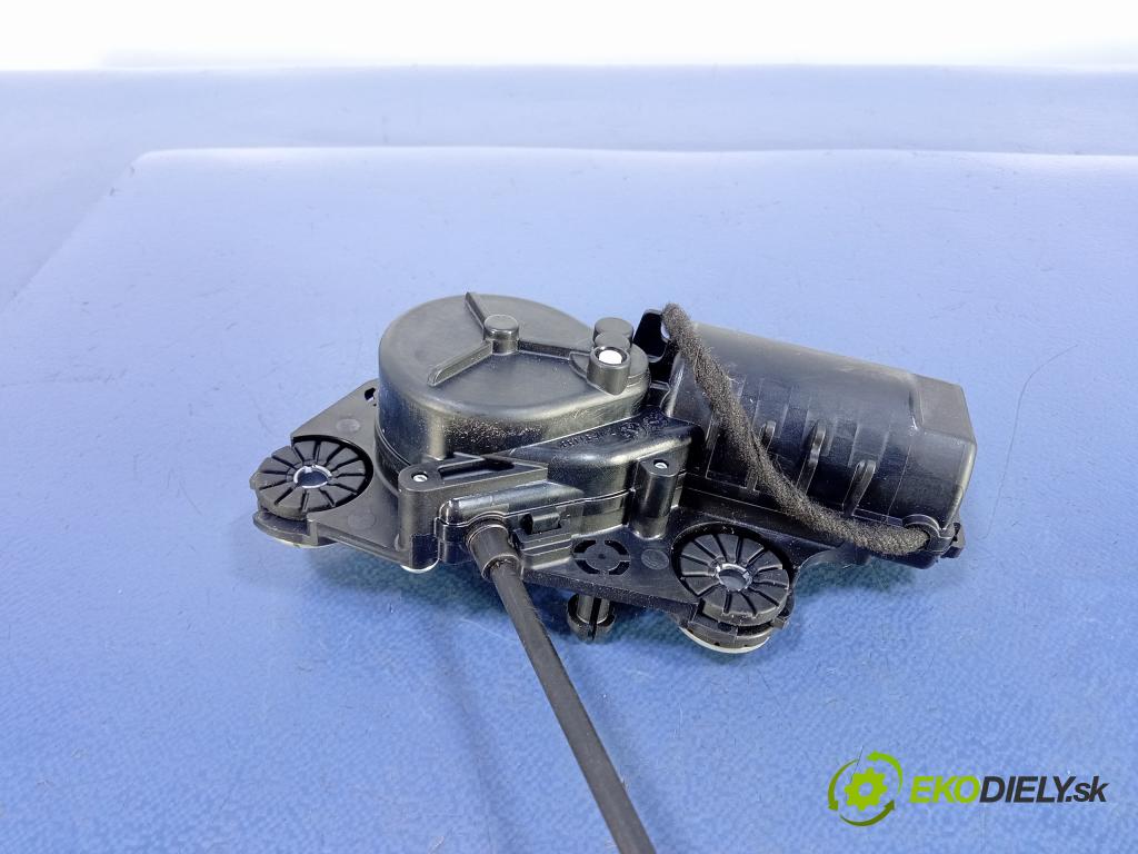 Volvo S90 2018 zámek Klapky: Kufr