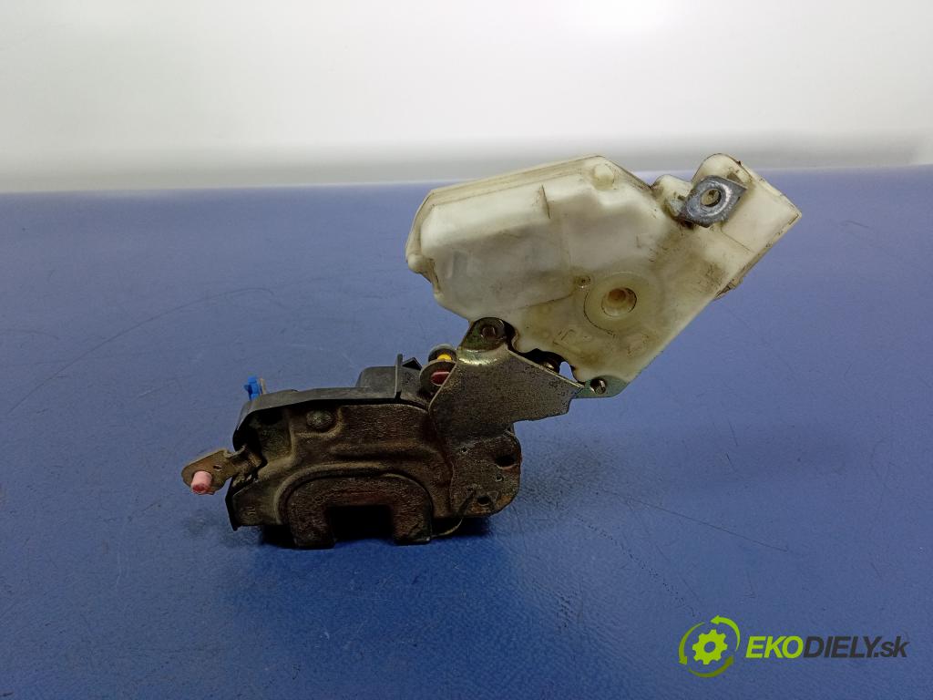 Nissan Almera 2000 zámek dveře Přední Levý: 8055361U66