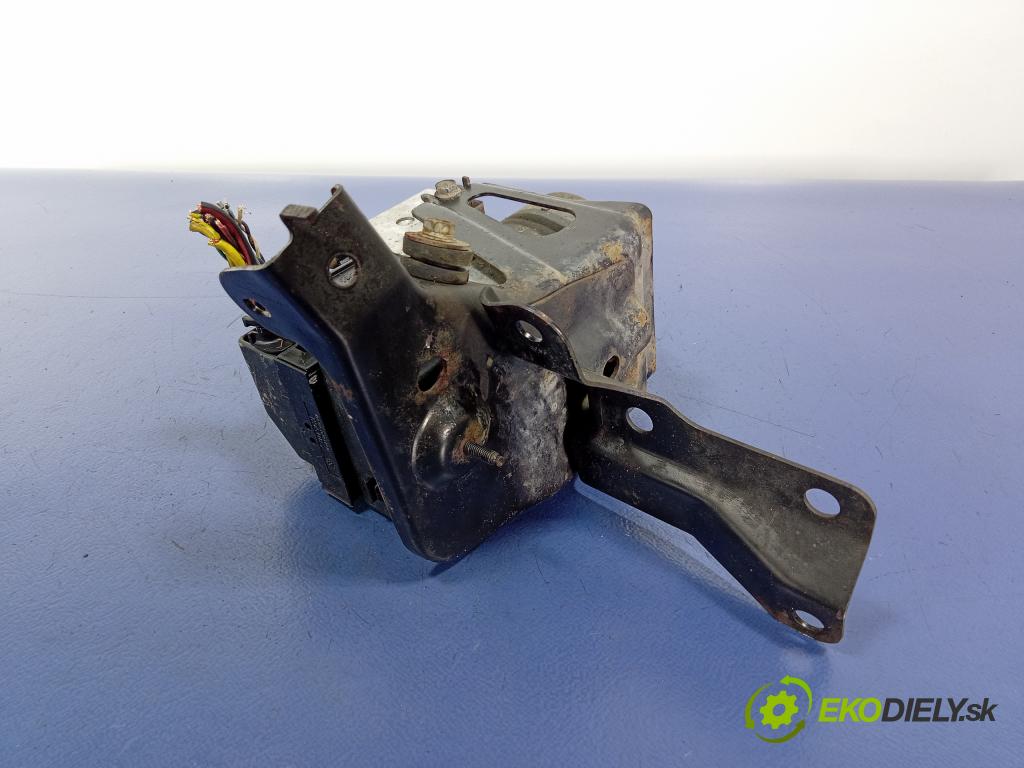 Nissan Almera 2000 čerpadlo ABS x 47660-5M301