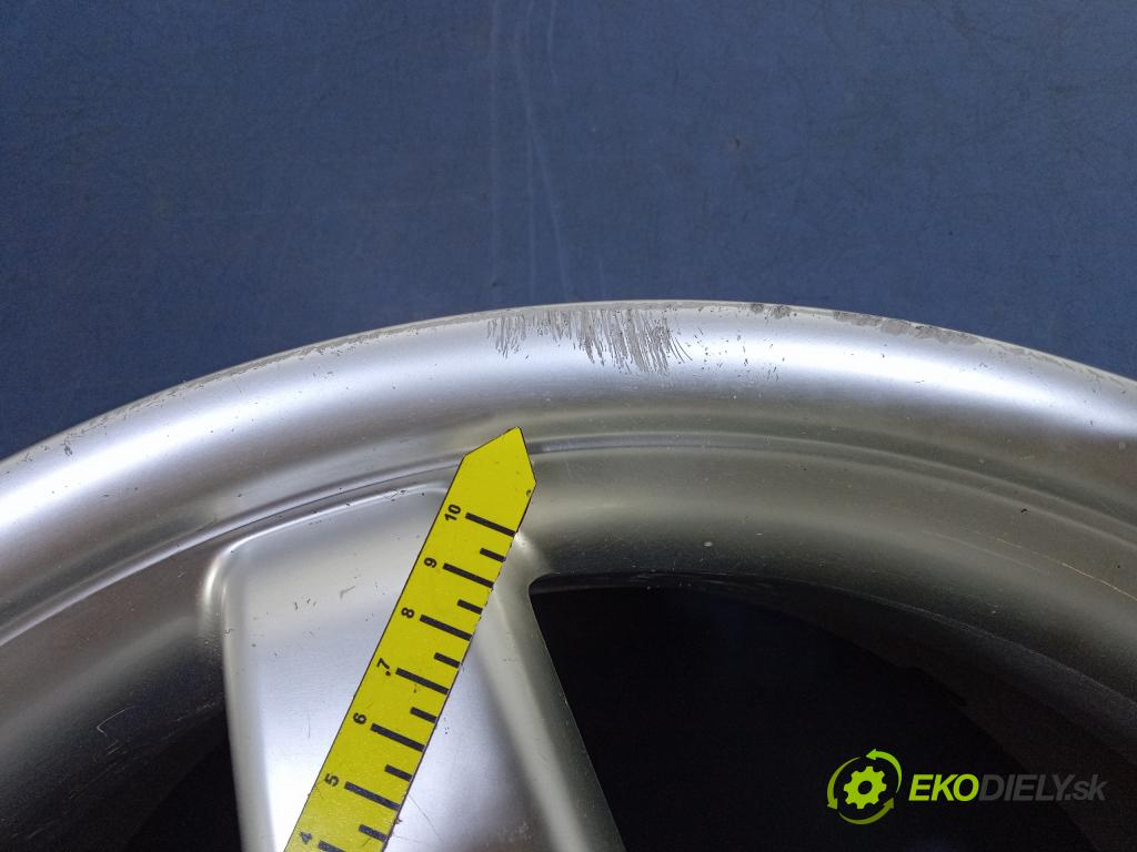 Mercedes E-klasa 1997 Ráfiky: Hlinikové: A2114012102