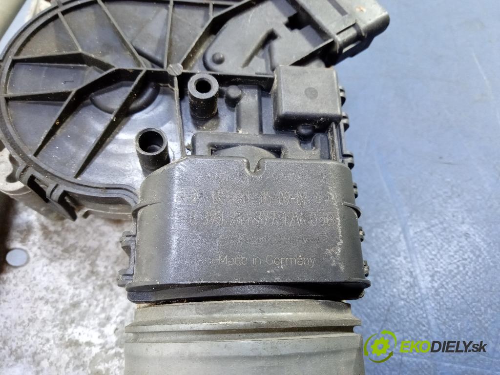 Renault Modus 2005 mechanizmus motor: Stierače: Predná časť: 8200141270