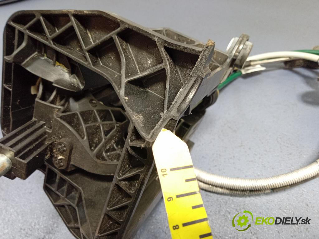 Ford Kuga 2010 Vliv Změny Ozubené kolo AV4R7C453MB