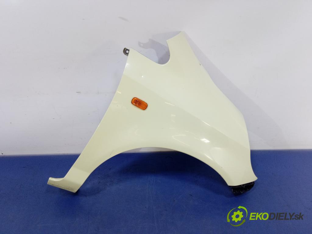 Honda Jazz 2002 Blatník Přední v pravo: Y63