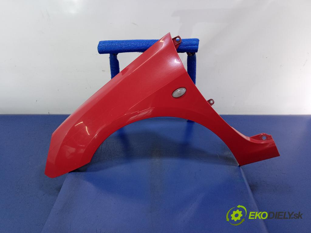 Peugeot 307 2001 Blatník Přední Levý: EKB