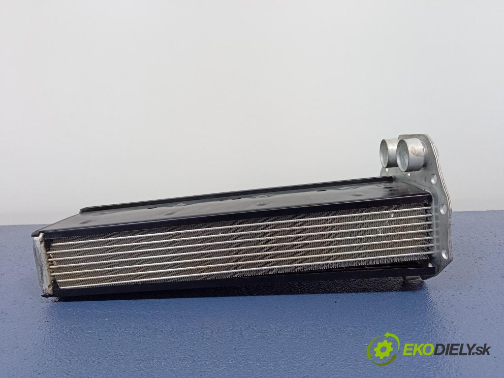 Bmw Seria 3 2019 Chladič: oleja 72344186