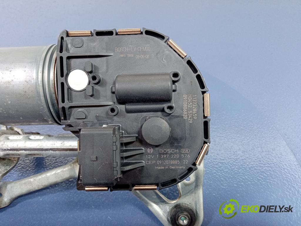 Peugeot 3008 2010 mechanizmus motor: Stierače: Predná časť: 9684886980