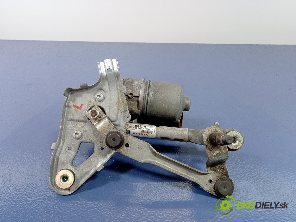 Peugeot 3008 2010 mechanizmus motor: Stierače: Predná časť: 9684886980