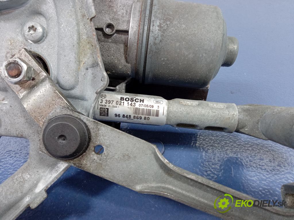 Peugeot 3008 2010 mechanizmus motor: Stierače: Predná časť: 9684886980