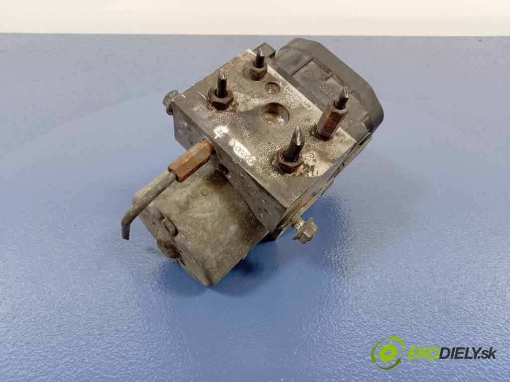 Ssangyong Musso 2005 čerpadlo ABS x 0265215520