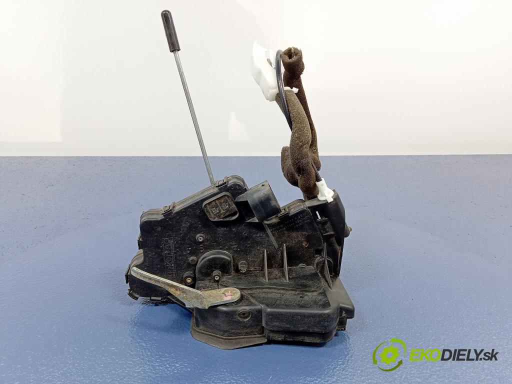 Bmw Seria 3 1999 zámek dveře Přední v pravo: 01