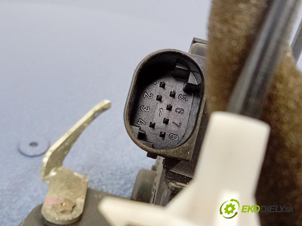 Bmw Seria 3 1999 zámek dveře Přední v pravo: 01