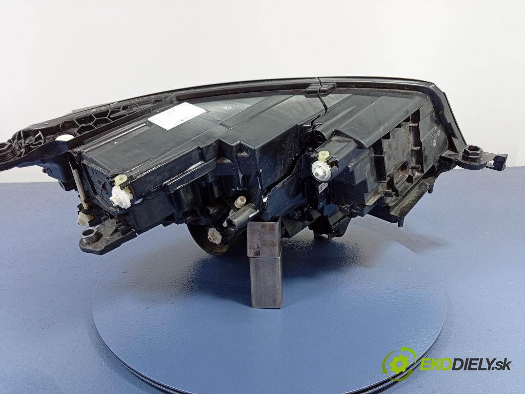 Skoda Kodiaq 0 Reflektor: Vľavo: 566941015H